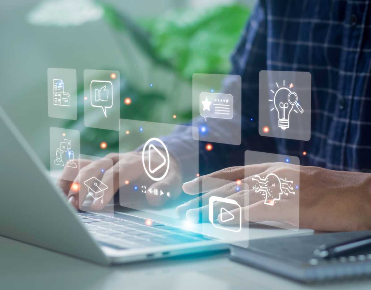 gettyimages-1643921163-2048×2048 business people use internet technology to study on tablets digital marketing ideas Create content on social media Use the Internet to connect to the media. business video chat